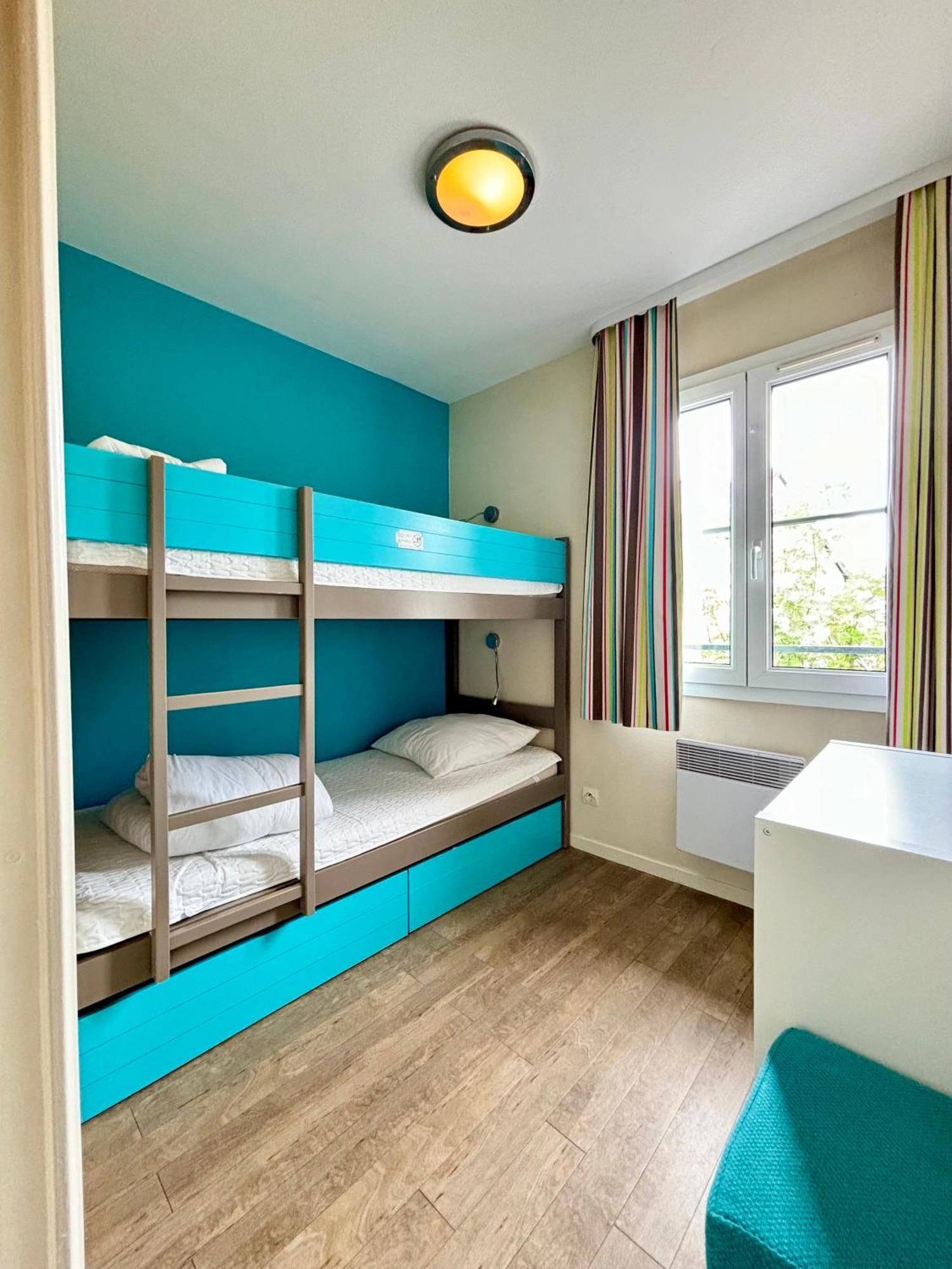 Port-guillaume, De Avec & Piscine Apartment