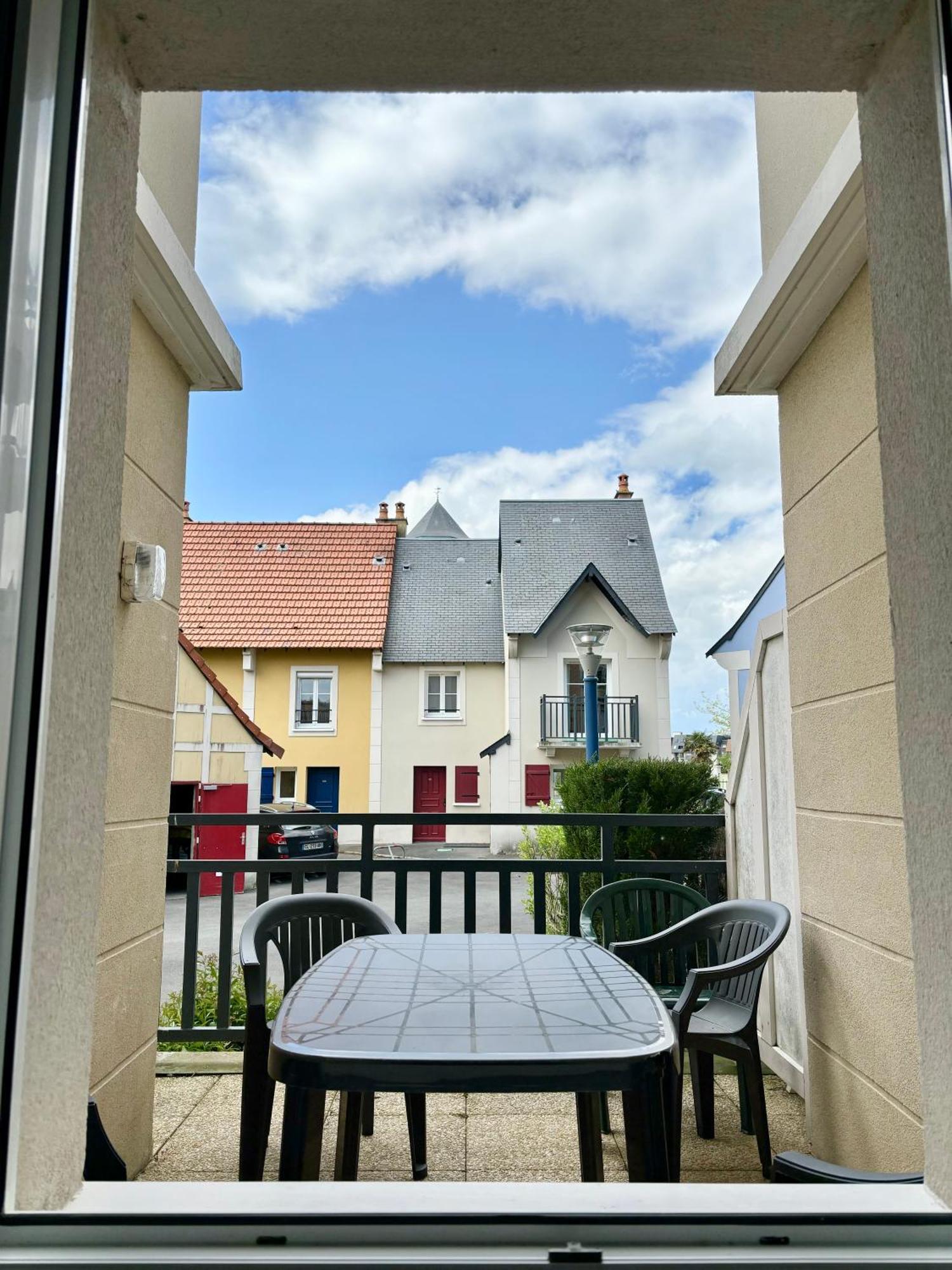Apartment Port-guillaume, De Avec & Piscine