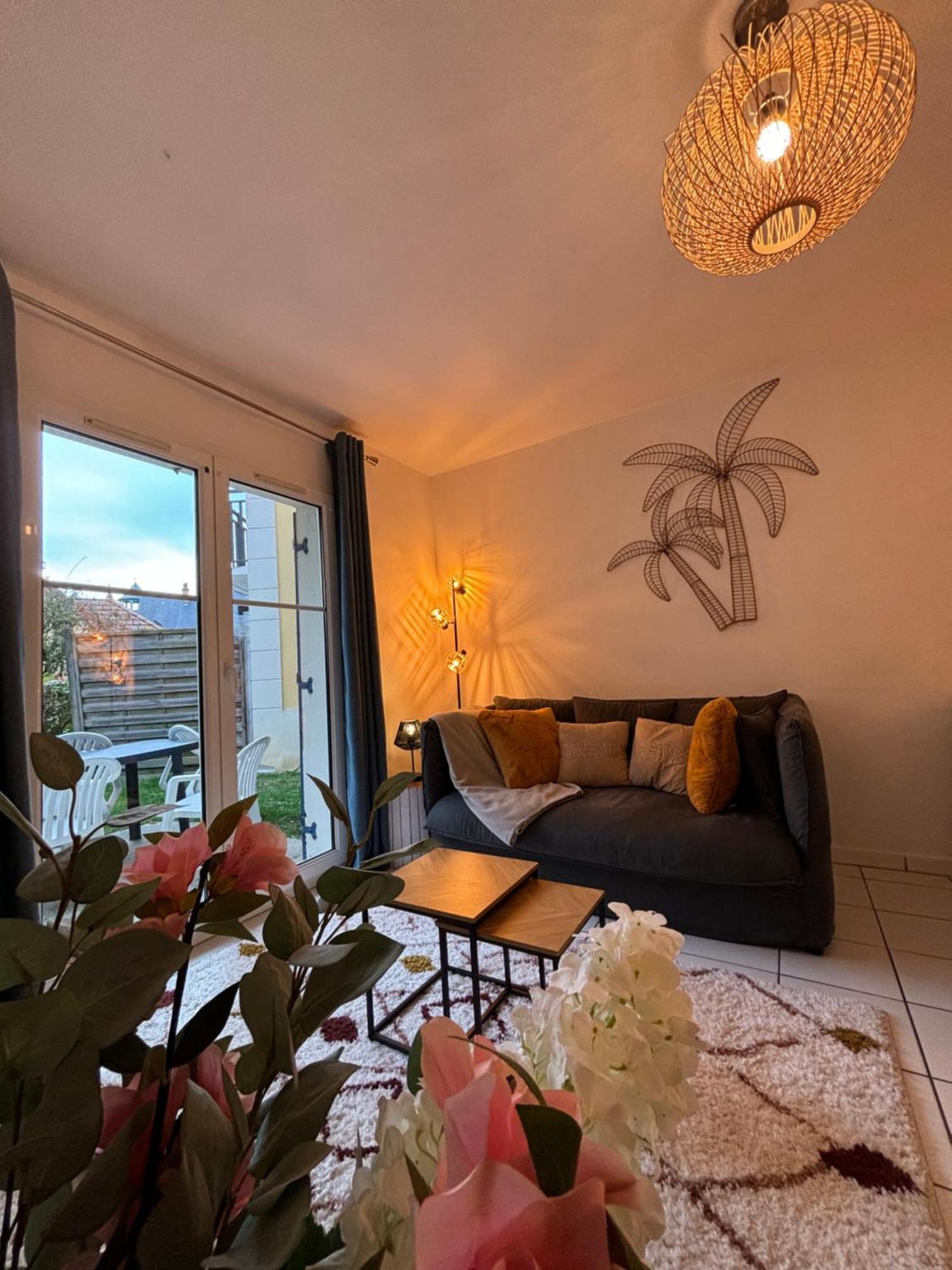 Port-guillaume, De Avec & Piscine Apartment *