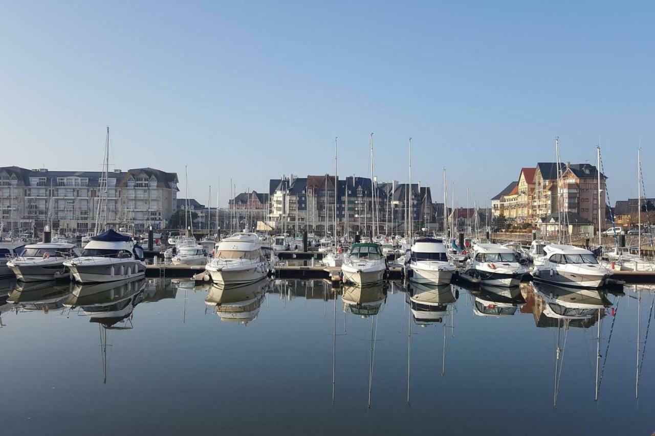 Apartment Port-guillaume, De Avec & Piscine *