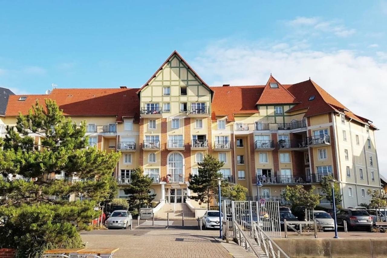 Port-guillaume, De Avec & Piscine Apartment *